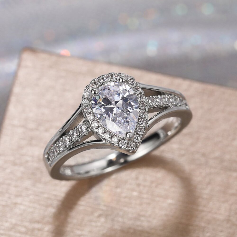 💥Elegant Three Layer Water Drop Zircon Romantic Pear Ring for Women,MARR9026
